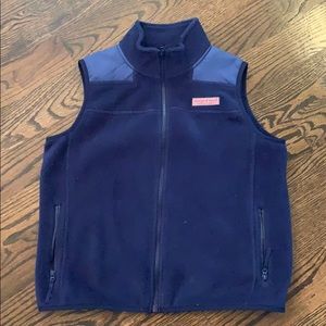 Boys Vineyard Vines fleece vest M
